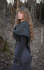 Handwoven twisted capelet in gray wool and alpaca.