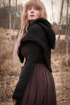Small handwoven Skjoldehamn inspired hood in black wool and alpaca.