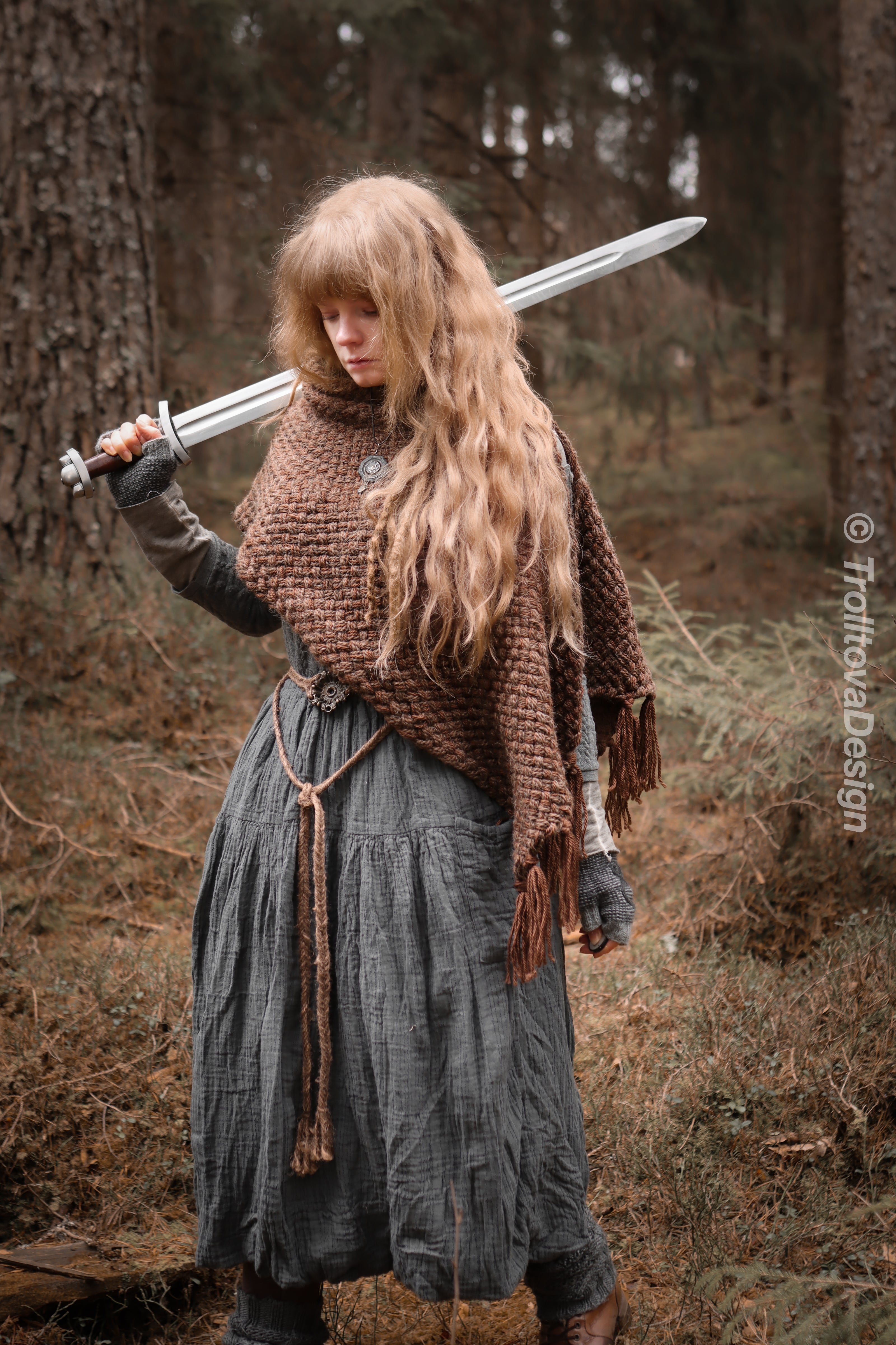 Big handwoven rectangular shawl in brown wool and alpaca.