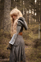 Handwoven hood in gray wool and alpaca.