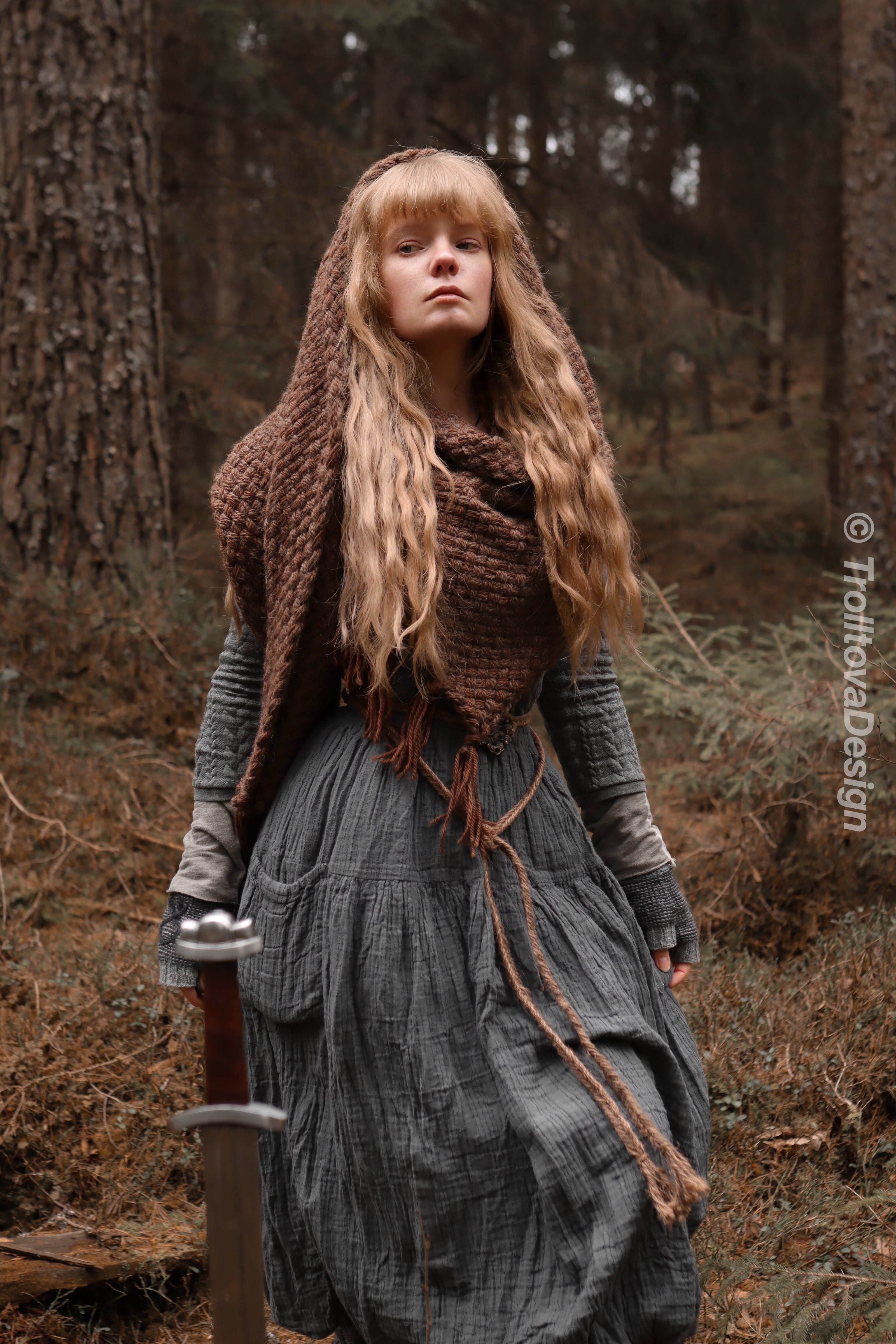 Big handwoven rectangular shawl in brown wool and alpaca.