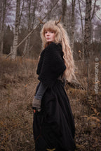 Handwoven twisted capelet in black wool and alpaca.