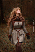 Handwoven snood in brown wool and alpaca with drawstring.