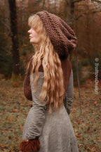 Handwoven snood in brown wool and alpaca with drawstring.