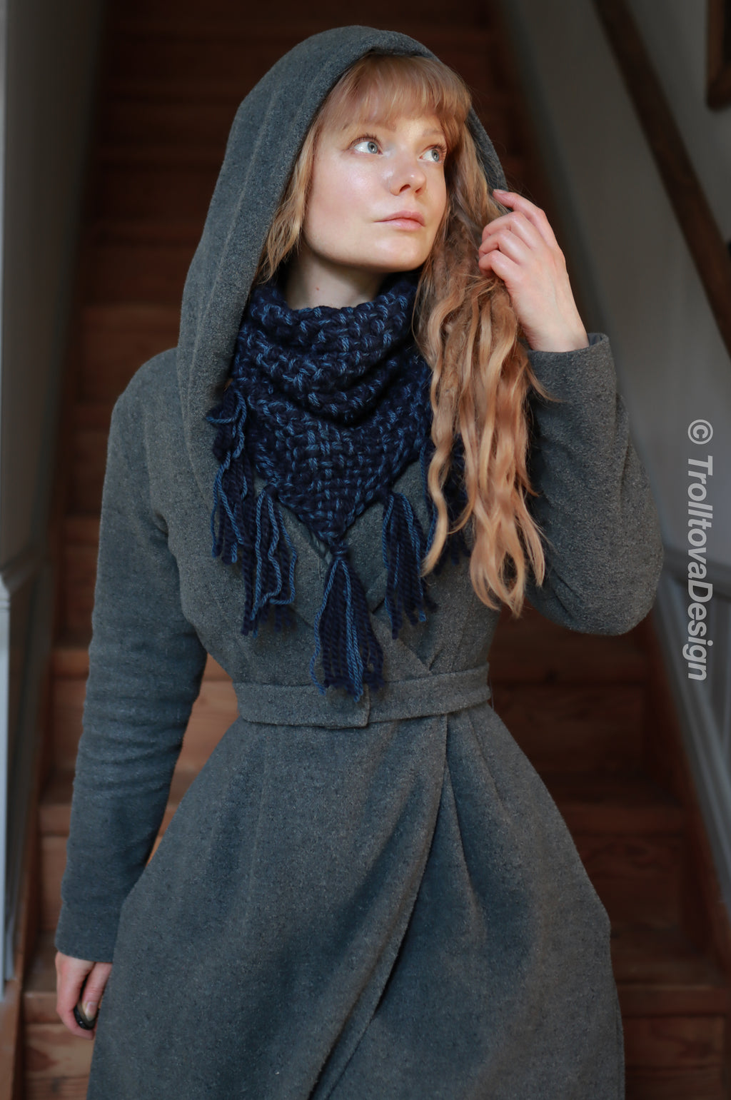 Handwoven triangle scarf in blue wool and alpaca, made from yarn scraps.