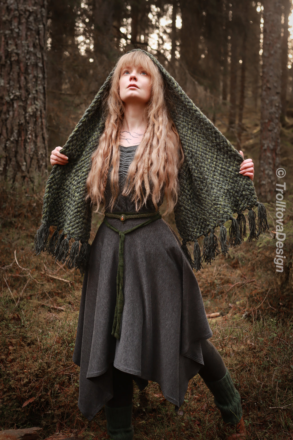 Big handwoven rectangular shawl in forest green wool and alpaca.