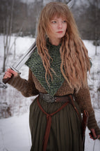 Small handwoven Skjoldehamn inspired hood in forest green wool and alpaca.