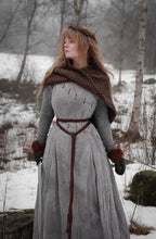 Handwoven twisted capelet in brown wool and alpaca.