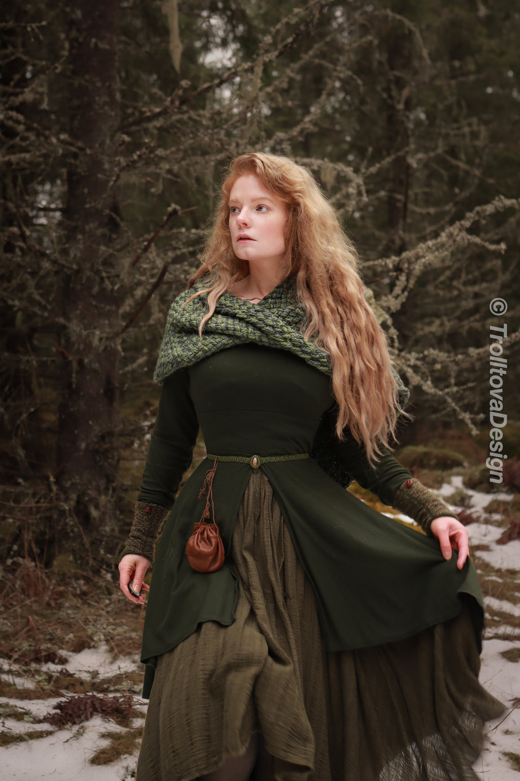 Handwoven twisted capelet in forest green wool and alpaca.