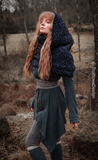 Handwoven extra long snood in dark blue wool and alpaca.