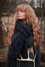 Handwoven extra long snood in dark blue wool and alpaca.