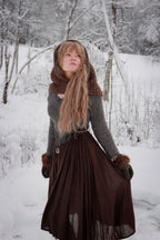 Handwoven hood in brown wool and alpaca.
