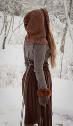 Handwoven hood in brown wool and alpaca.