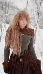 Handwoven hood in brown wool and alpaca.