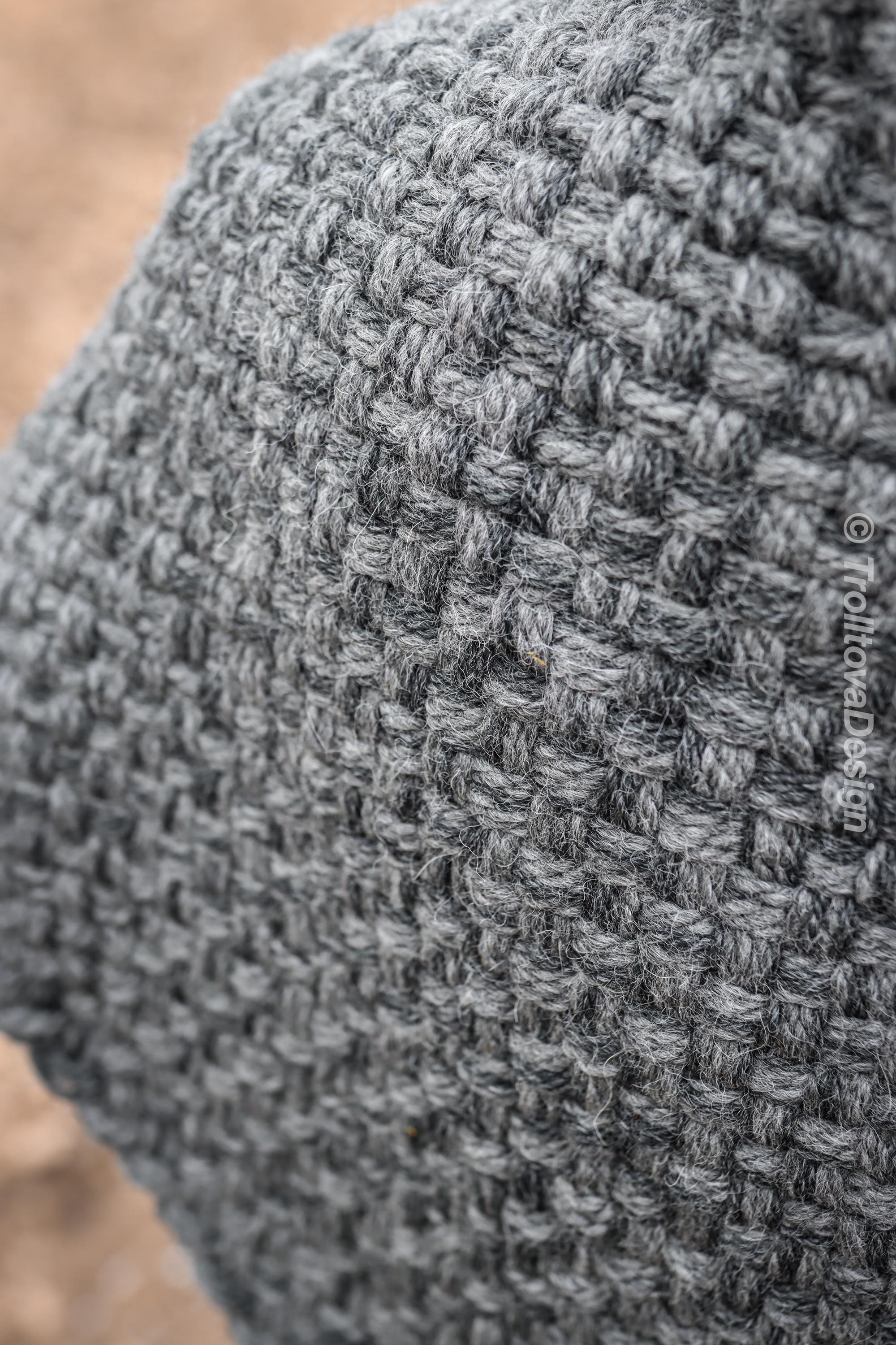 Handwoven twisted capelet in gray wool and alpaca.