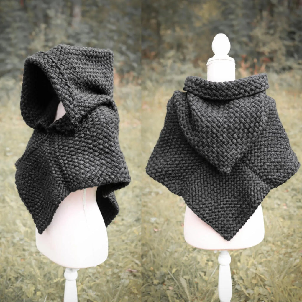 Big Skjoldehamn inspired hood in black wool and alpaca. Handwoven.