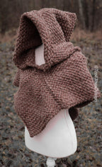 Big handwoven Skjoldehamn inspired hood in brown wool and alpaca.