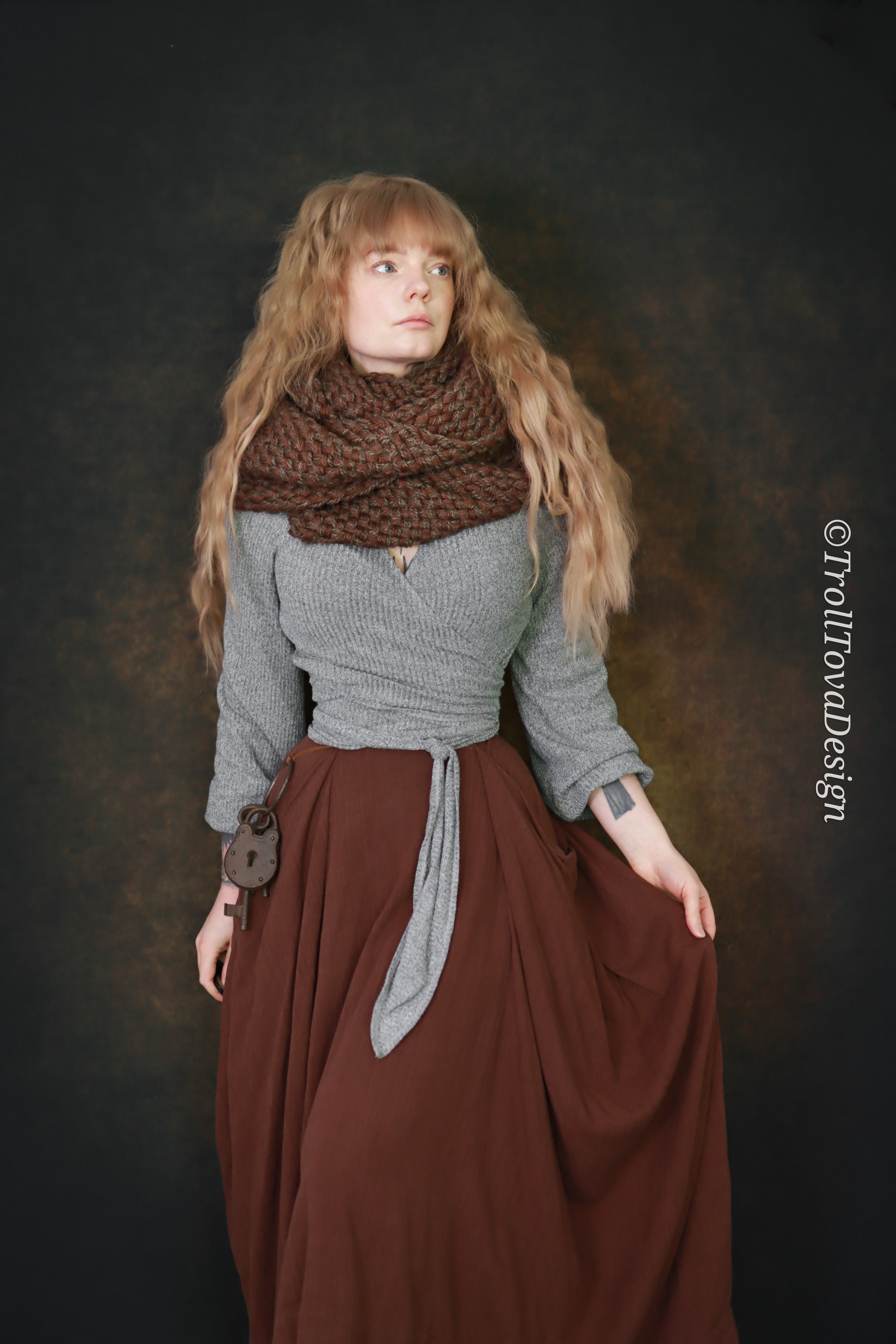 Handwoven extra long snood in brown wool and alpaca.