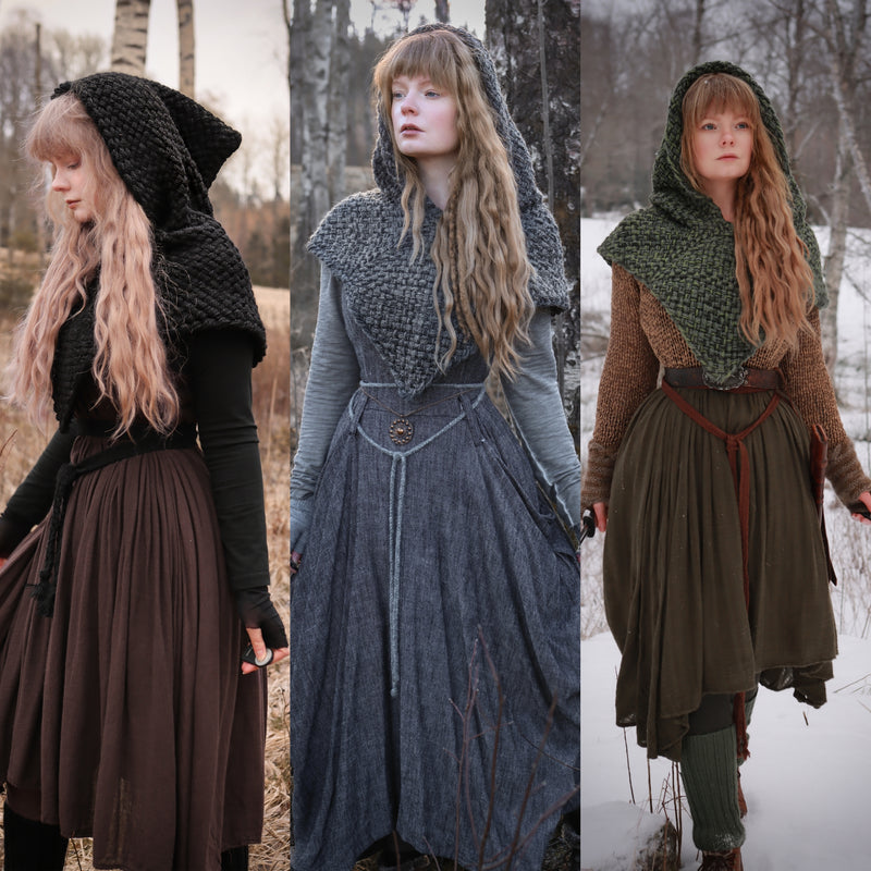 Custom-made small Skjoldehamn hood in the colors of your choice.