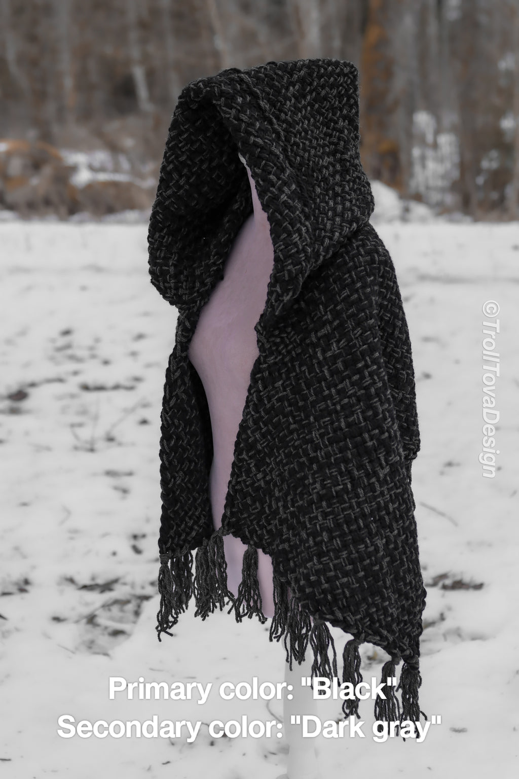 Custom-made hooded shawl in the colors of your choice. Handwoven. Please contact before purchase.
