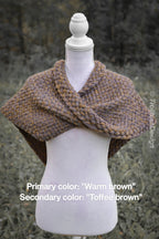 Custom-made twisted capelet in the colors of your choice. Handwoven. Please contact before purchase.