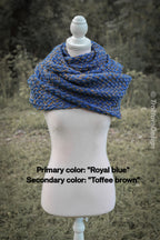 Custom-made extra long snood in the colors of your choice. Handwoven. Please contact before purchase.