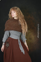 Custom-made extra long snood in the colors of your choice. Handwoven. Please contact before purchase.
