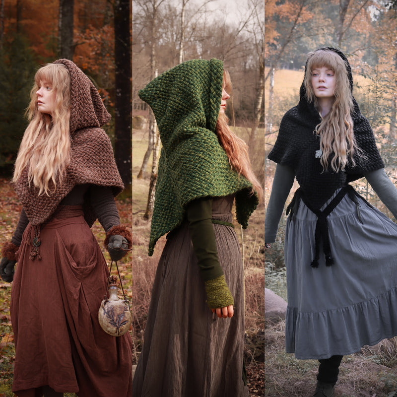 Custom- made big Skjoldehamn hood in the colors of your choice.