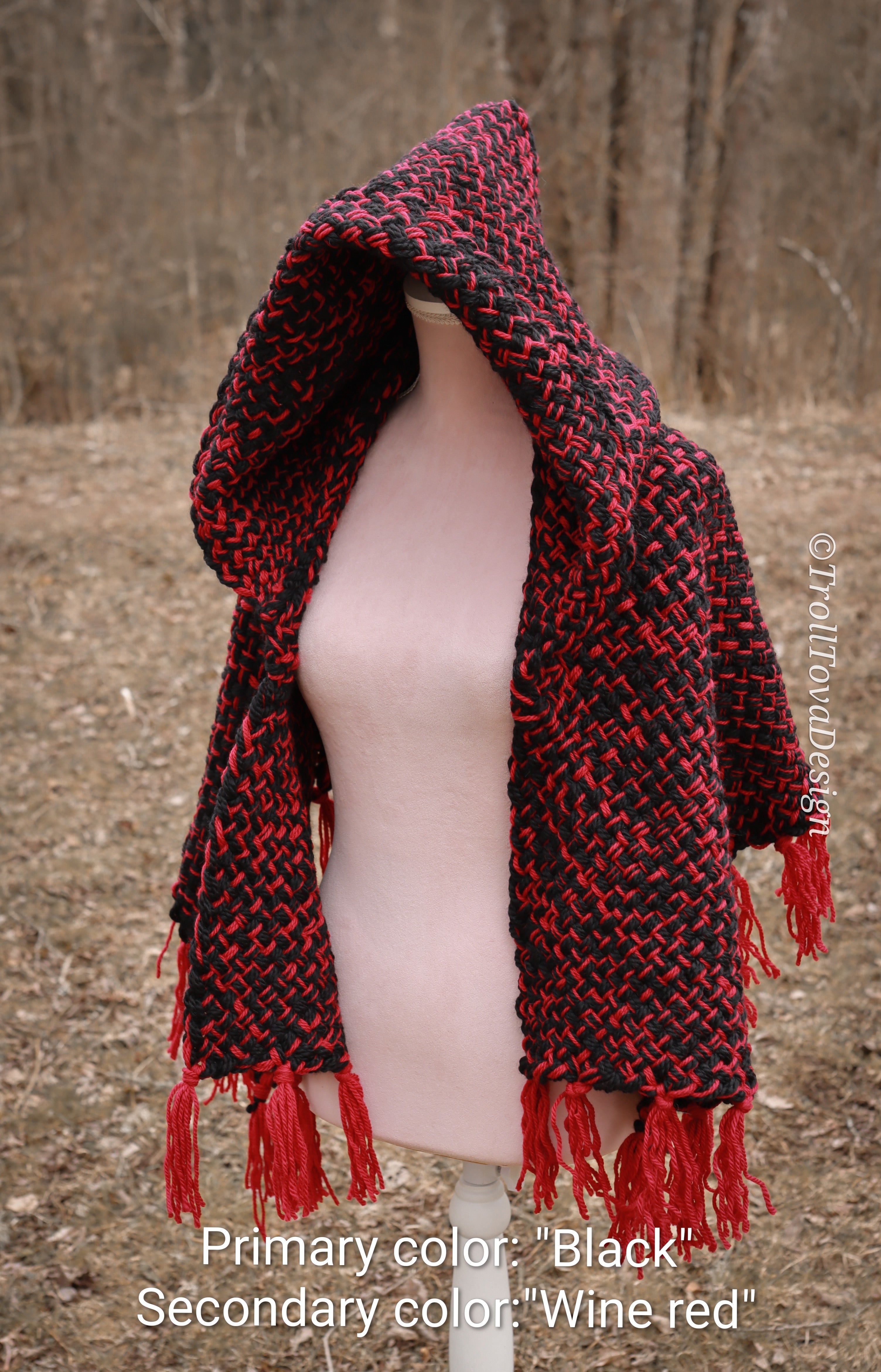 Custom-made hooded shawl in the colors of your choice. Handwoven. Please contact before purchase.